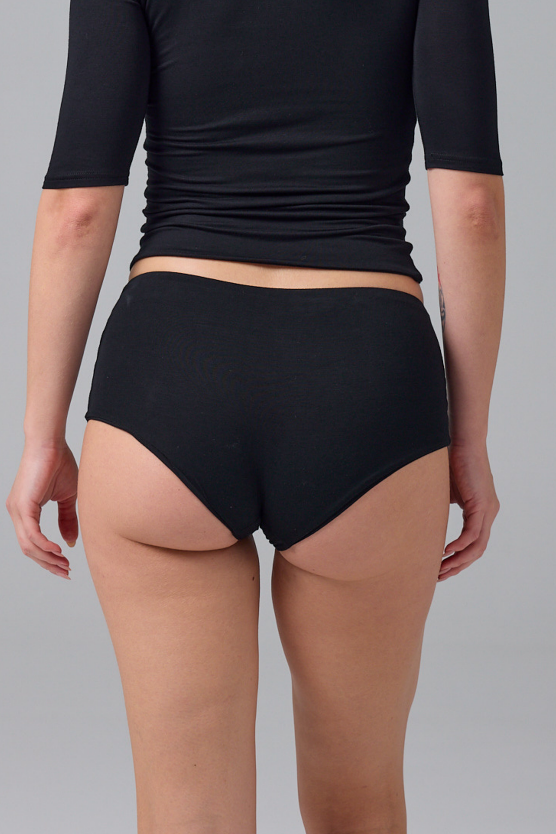 SECOND SKIN MINI SHORT – ÇİFT KATMANLI – SİYAH