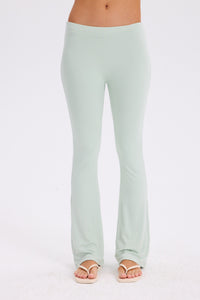 PRO-TECHNICAL FLARED LEGGINGS - MATCHA