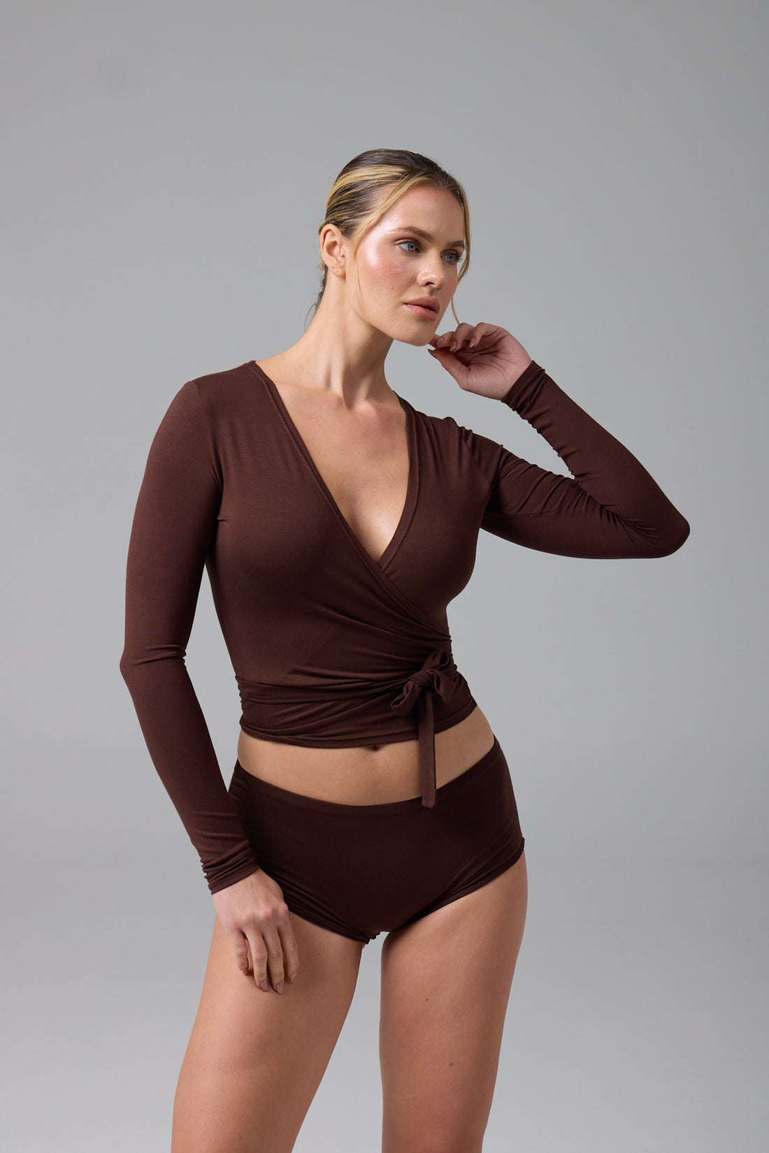 LUNA - WRAP TOP - CHOCOLATE