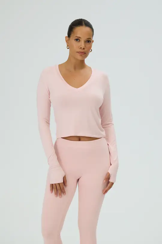 Late Checkout - V Yaka Parmak Geçmeli Homewear Üst