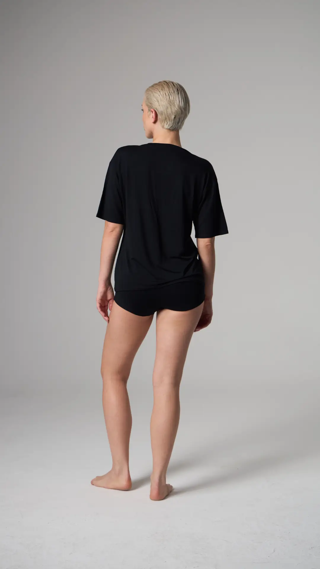 V YAKA T-SHIRT — 6