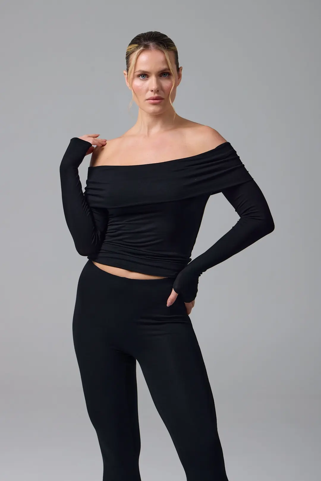 KIRAZE - BARDOT YAKA UZUN KOL PARMAK GEÇMELİ T-SHIRT — 4