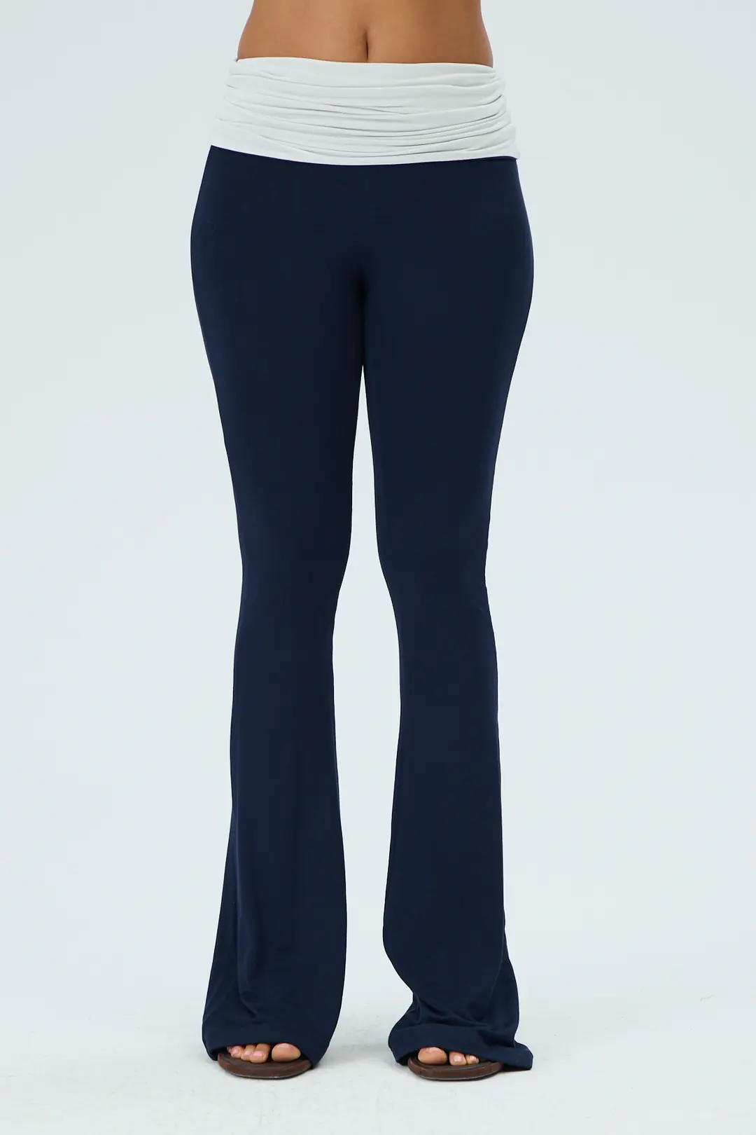 KONTRAST KATLANABİLİR BEL FLARED PANTS — 1