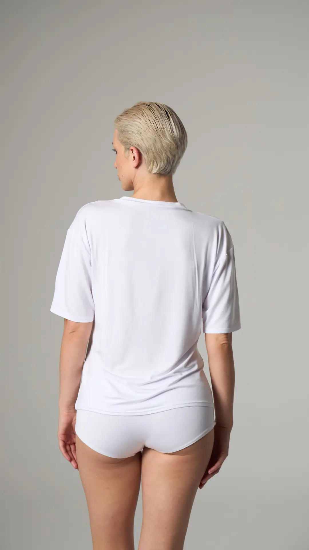 V YAKA T-SHIRT — 4