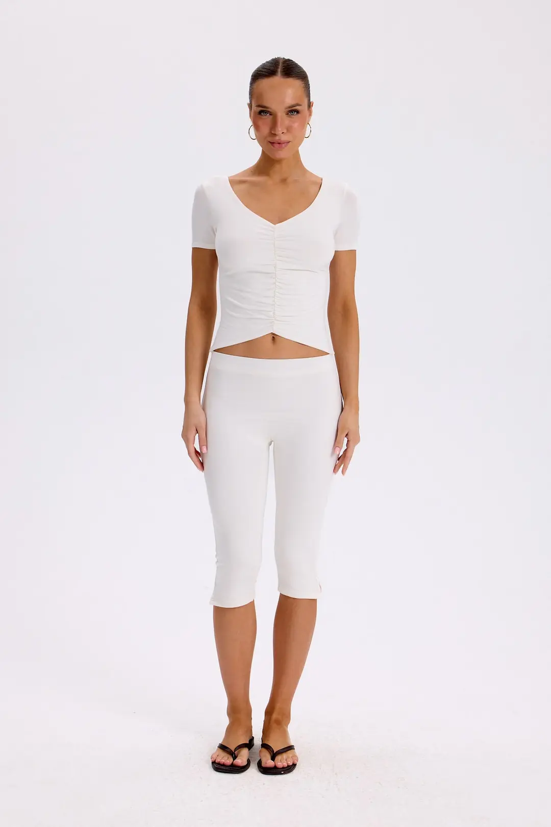VIRGO - V YAKA BÜZGÜ DETAYLI T-SHIRT — 2