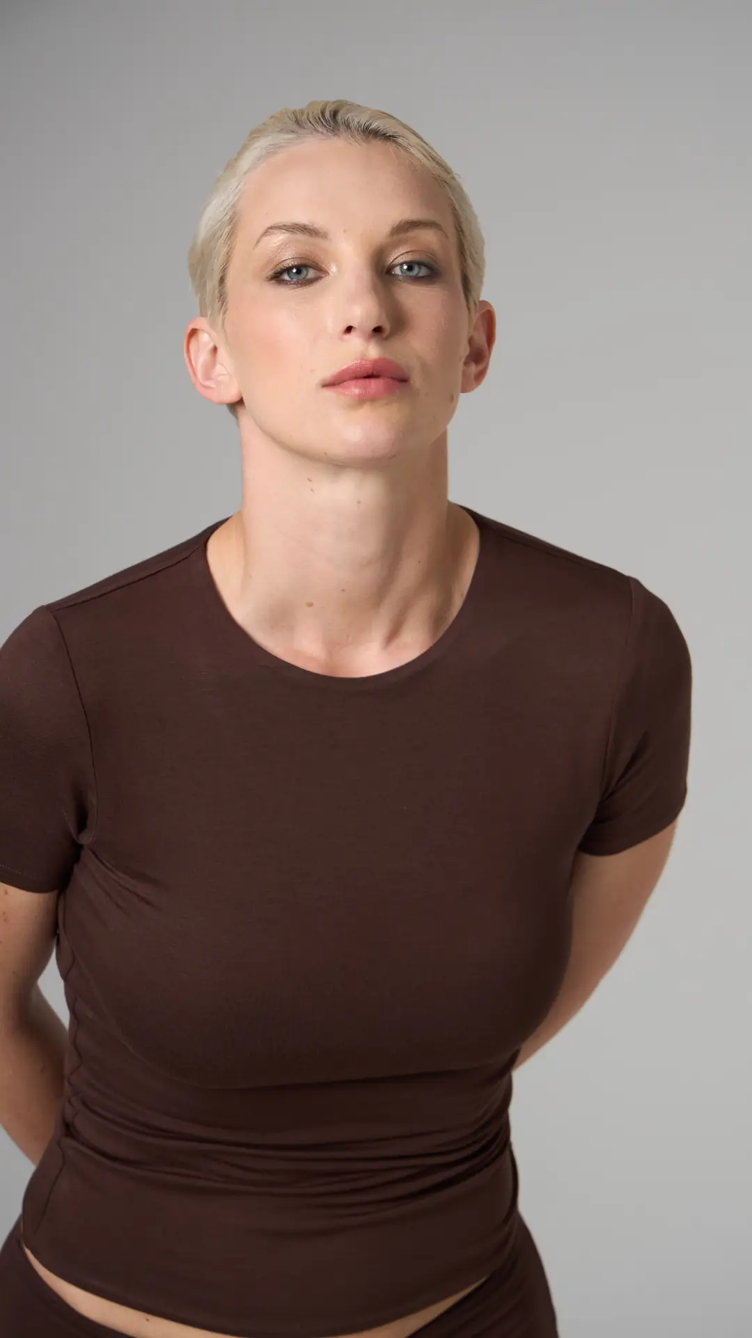 OZY - KISA KOLLU T-SHIRT — 2