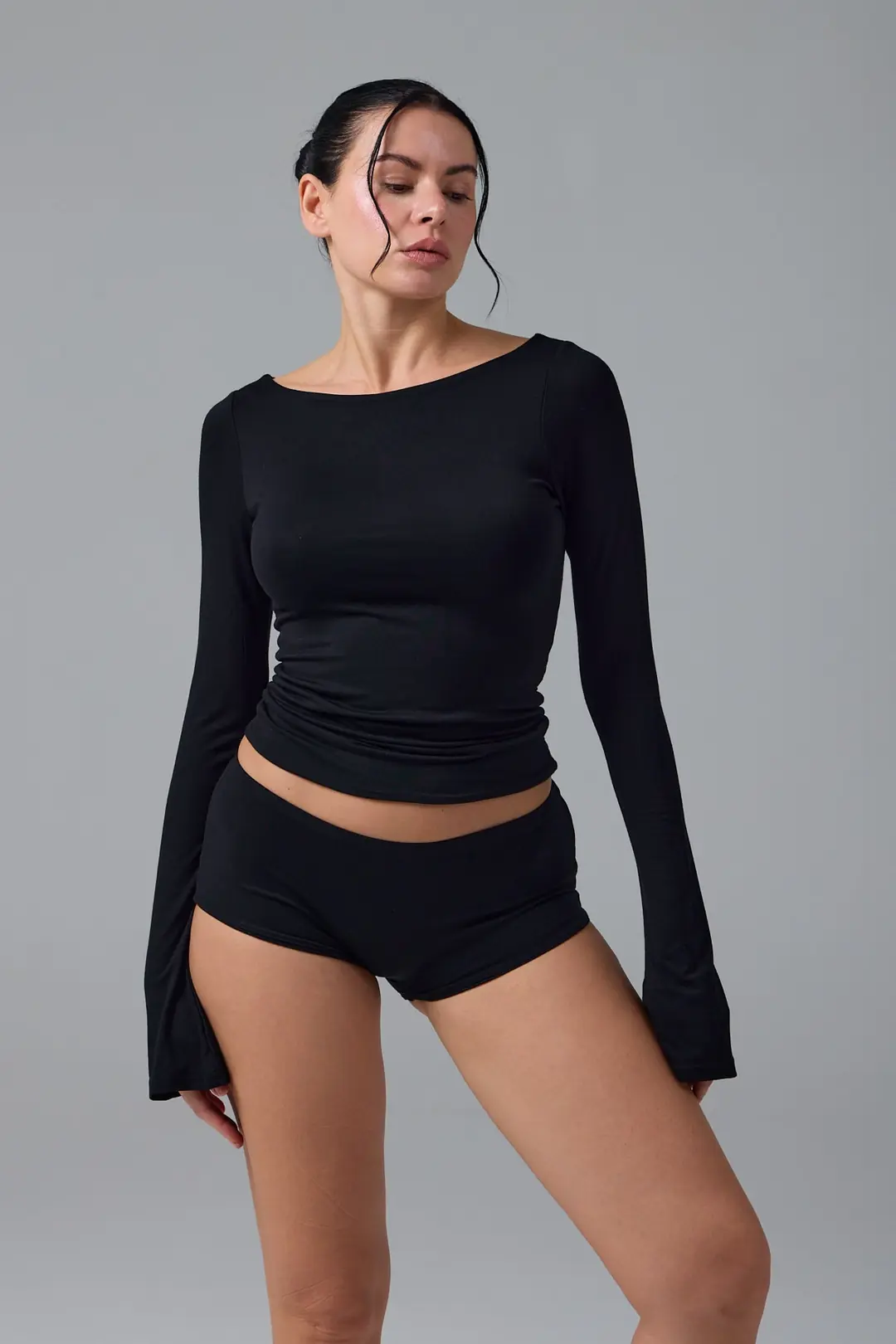 HÖFLICH - KAYIK YAKA FLARE KOL T-SHIRT — 3