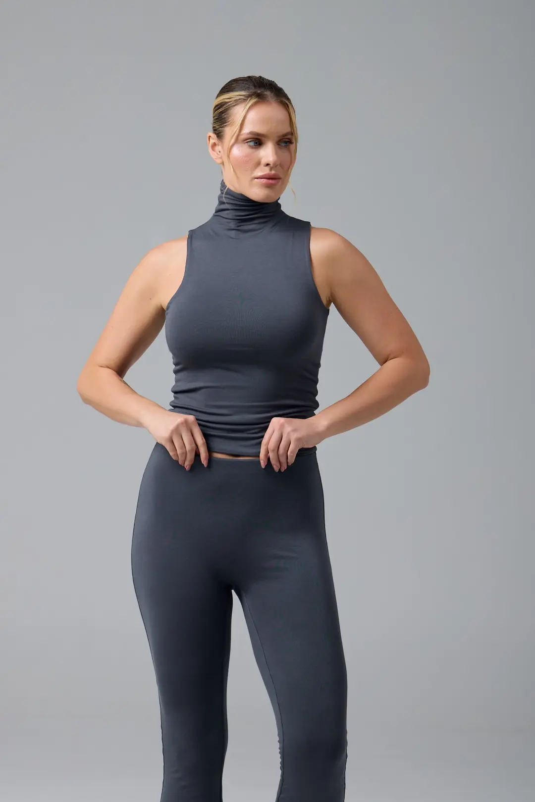 MİSS - BALIKÇI YAKA KOLSUZ T-SHIRT — 4
