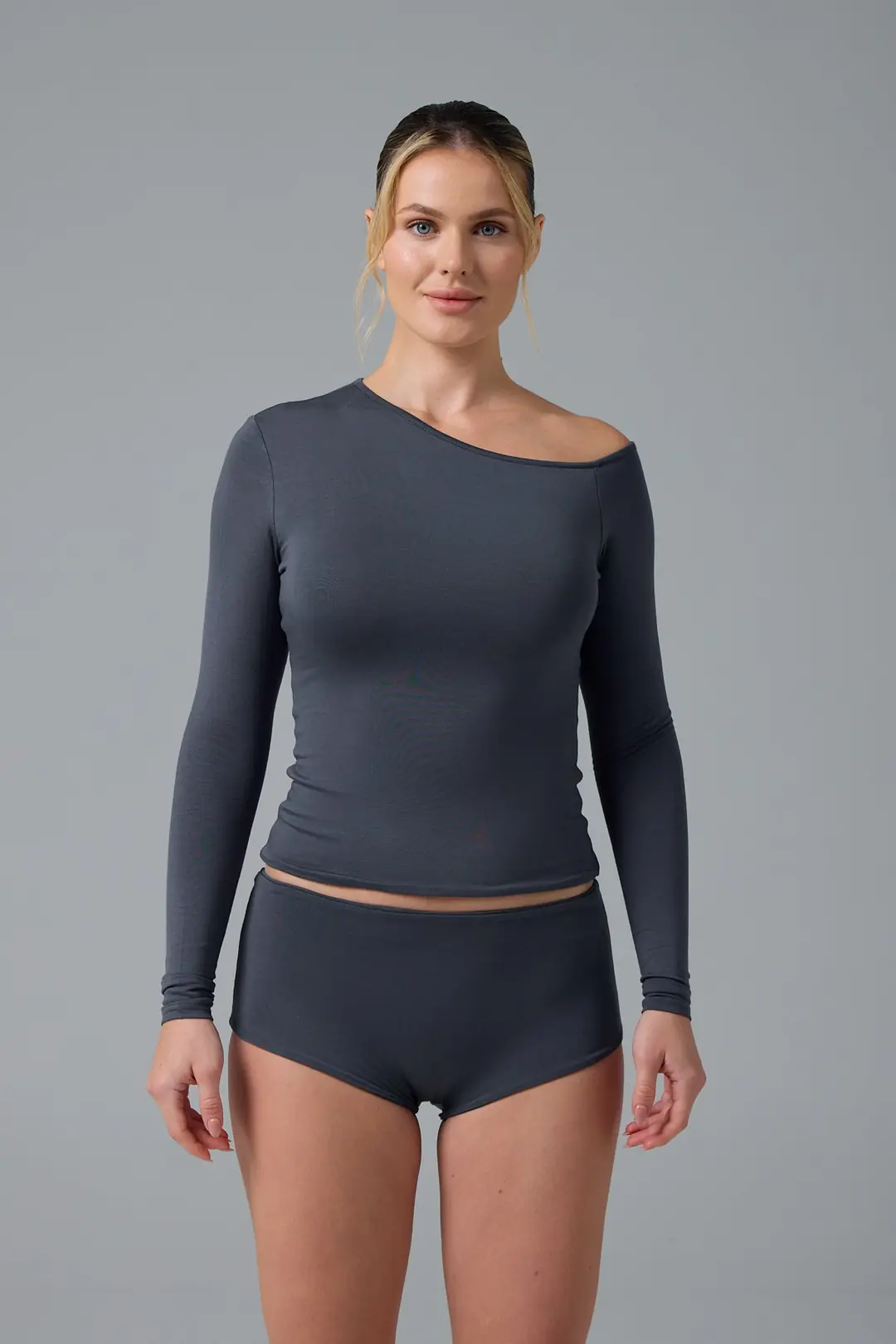 SERENE - ASİMETRİK TEK OMUZ DETAY T-SHIRT — 8