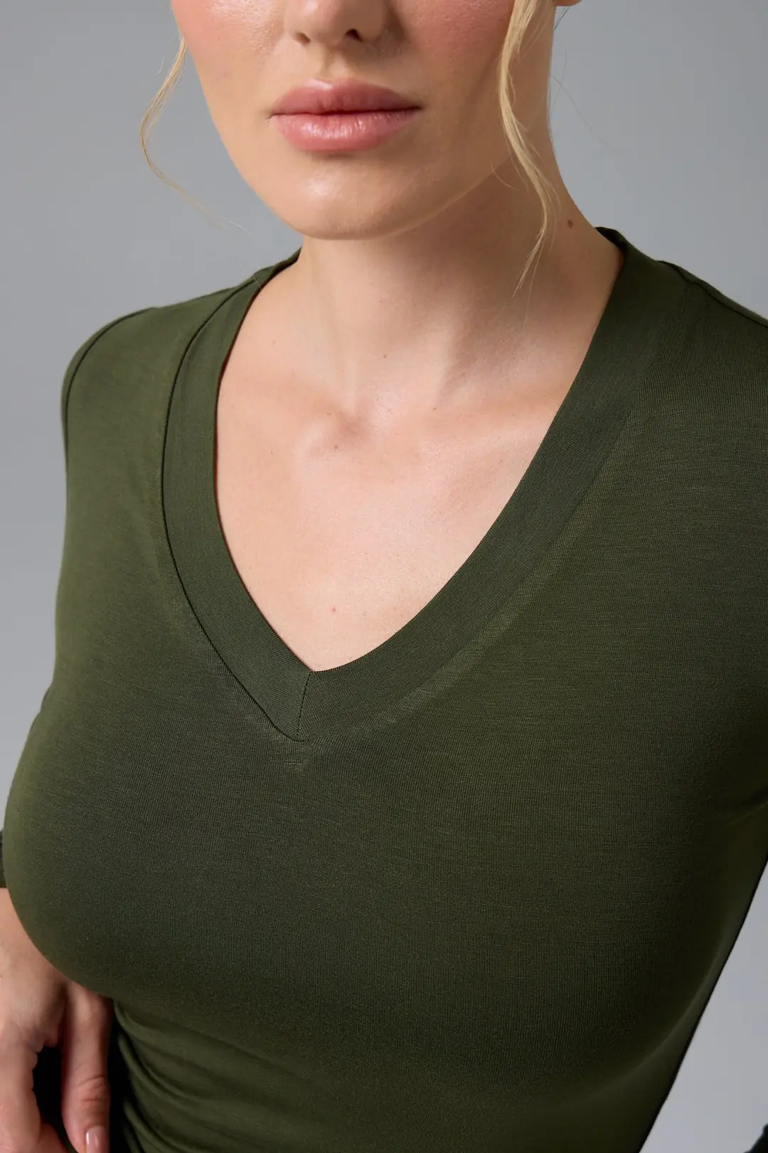 V YAKA UZUN KOL T-SHIRT — 5