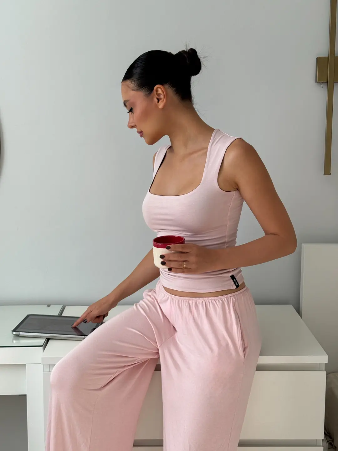HELEN DUAL - ÇİFT TARAFLI & ÇİFT RENKLİ KOLSUZ FORM T-SHIRT — 7