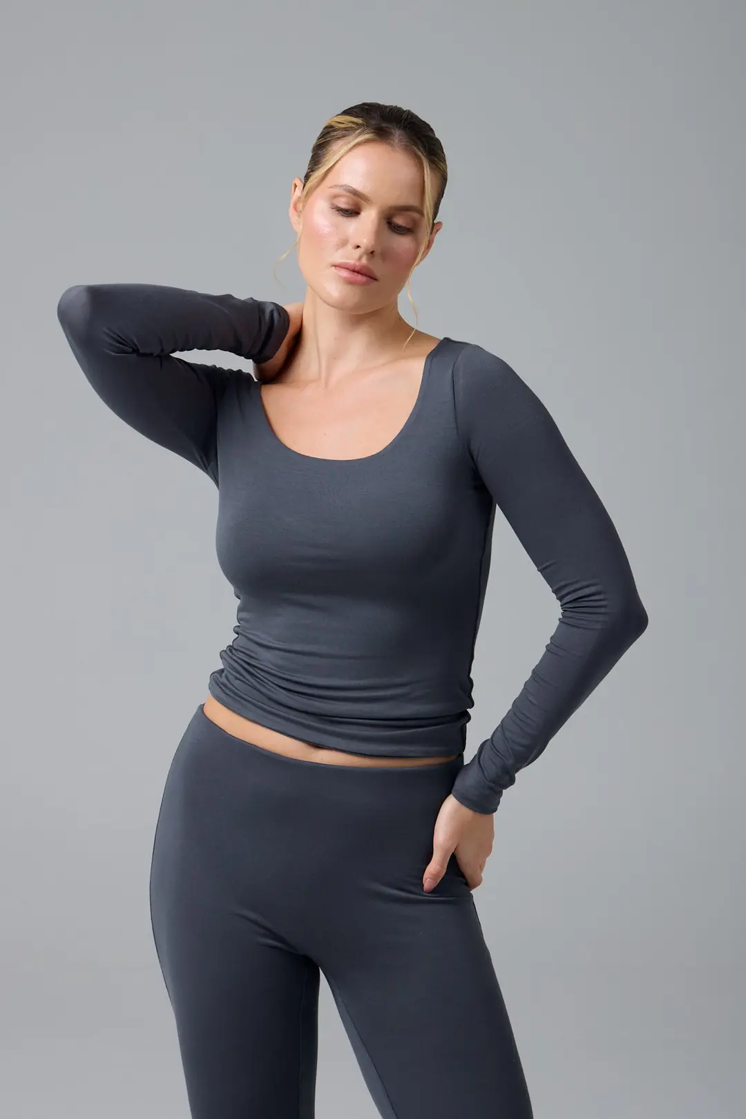 GNC - U YAKA UZUN KOL T-SHIRT — 2