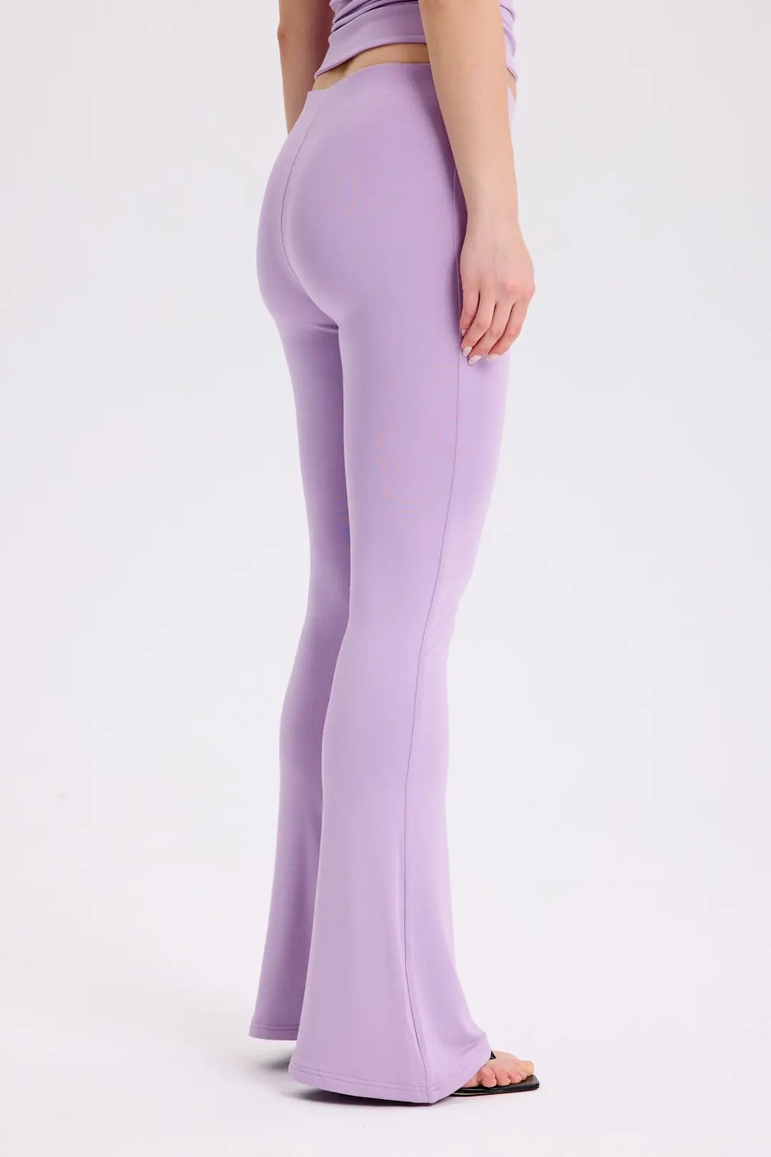 PRO-TECHNICAL FLARED LEGGINGS - SOFT LAVENDER