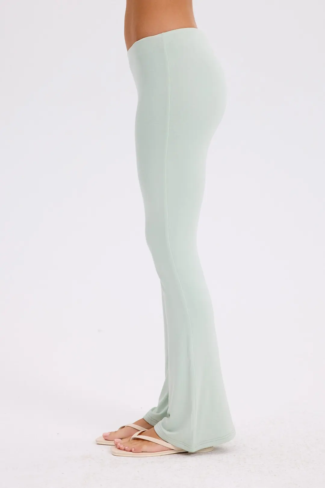 PRO-TECHNICAL FLARED LEGGINGS — 3