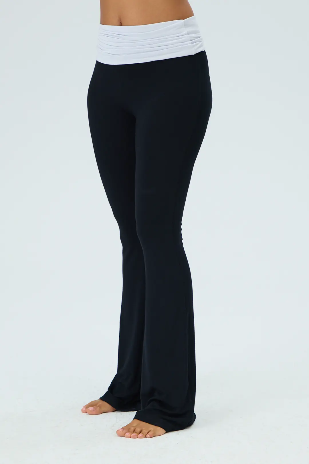 KONTRAST KATLANABİLİR BEL FLARED PANTS - SİYAH & BEYAZ
