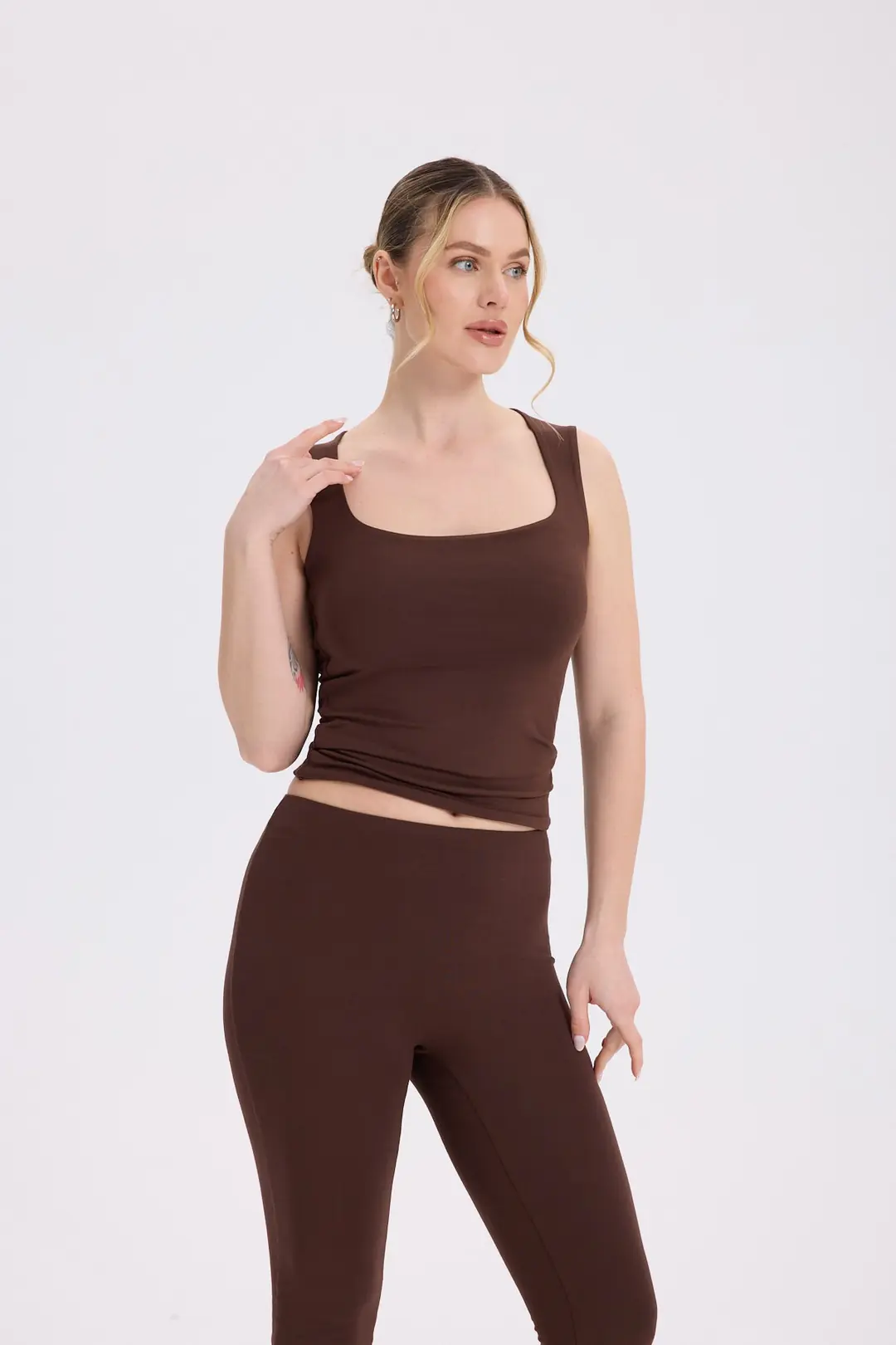 HELEN - KOLSUZ FORM TOP - CHOCOLATE