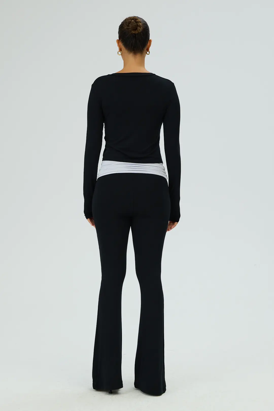 LATE CHECKOUT - V YAKA PARMAK GEÇMELİ HOMEWEAR ÜST - SİYAH