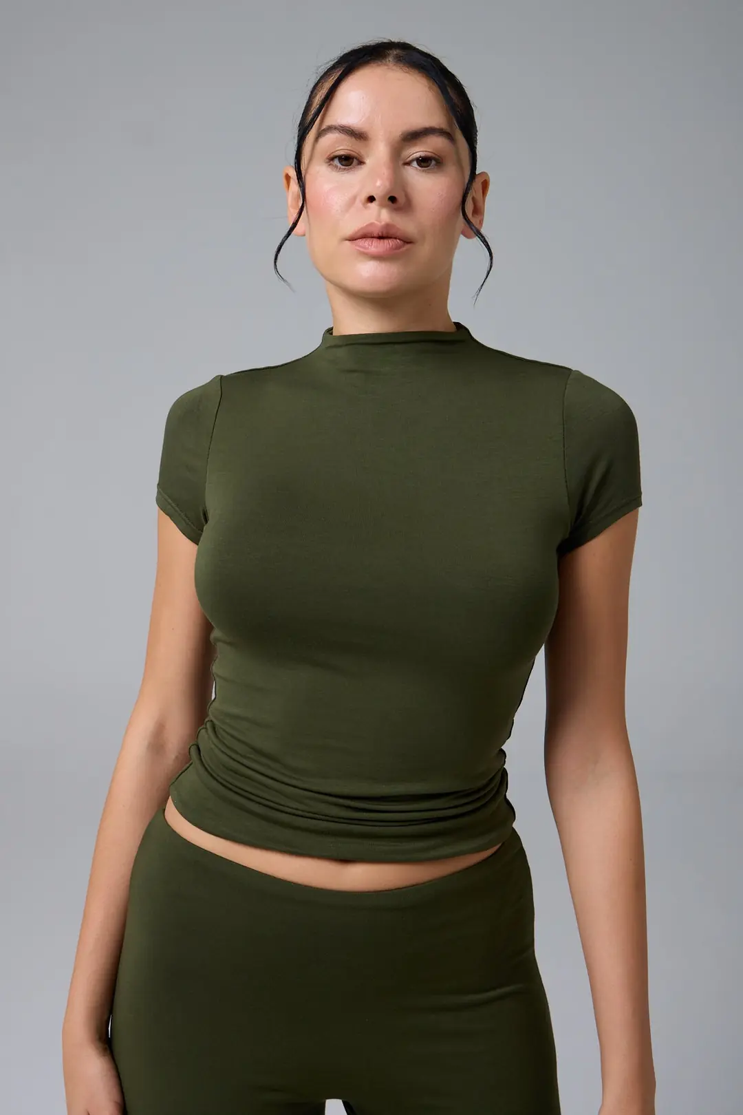 MUAZE - YARIM BOĞAZ YAKA AY KOL T-SHIRT — 4