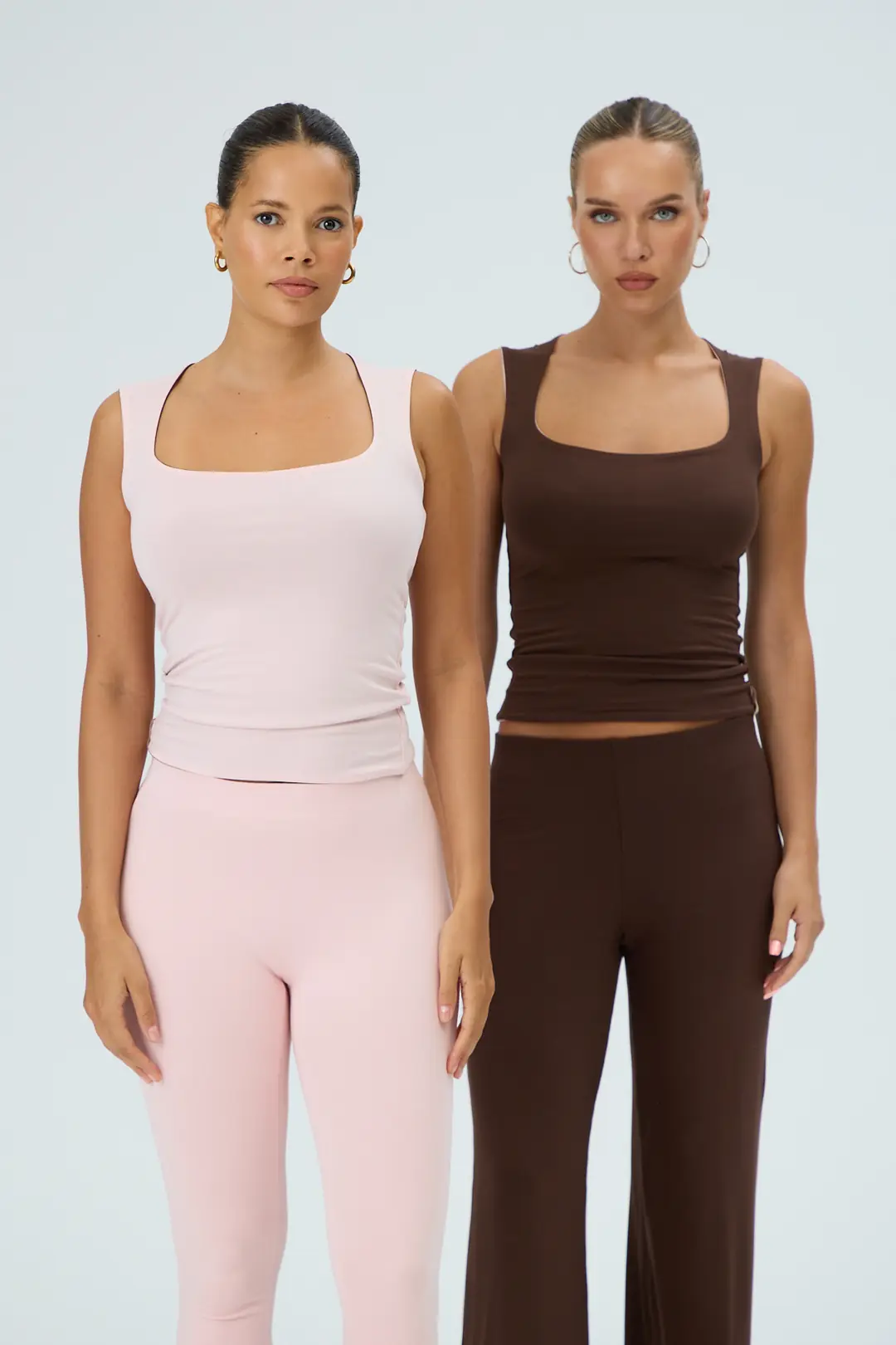 HELEN DUAL - ÇİFT TARAFLI & ÇİFT RENKLİ KOLSUZ FORM T-SHIRT — 1