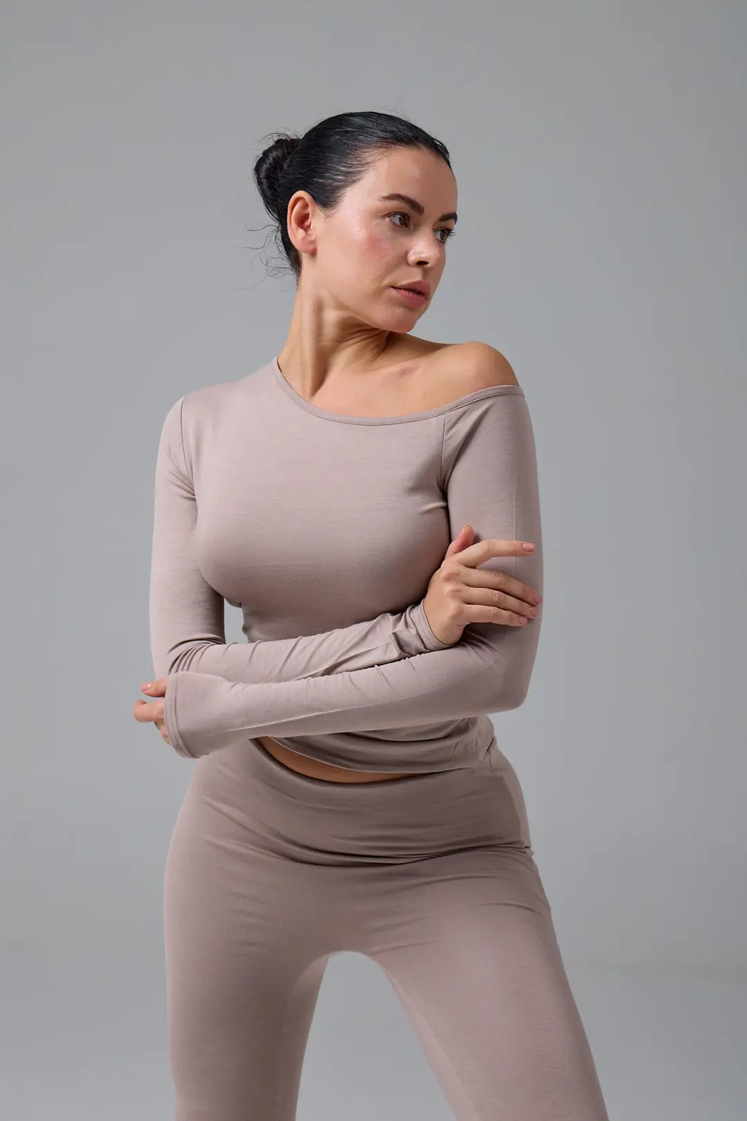 SERENE - ASİMETRİK TEK OMUZ DETAY T-SHIRT — 4