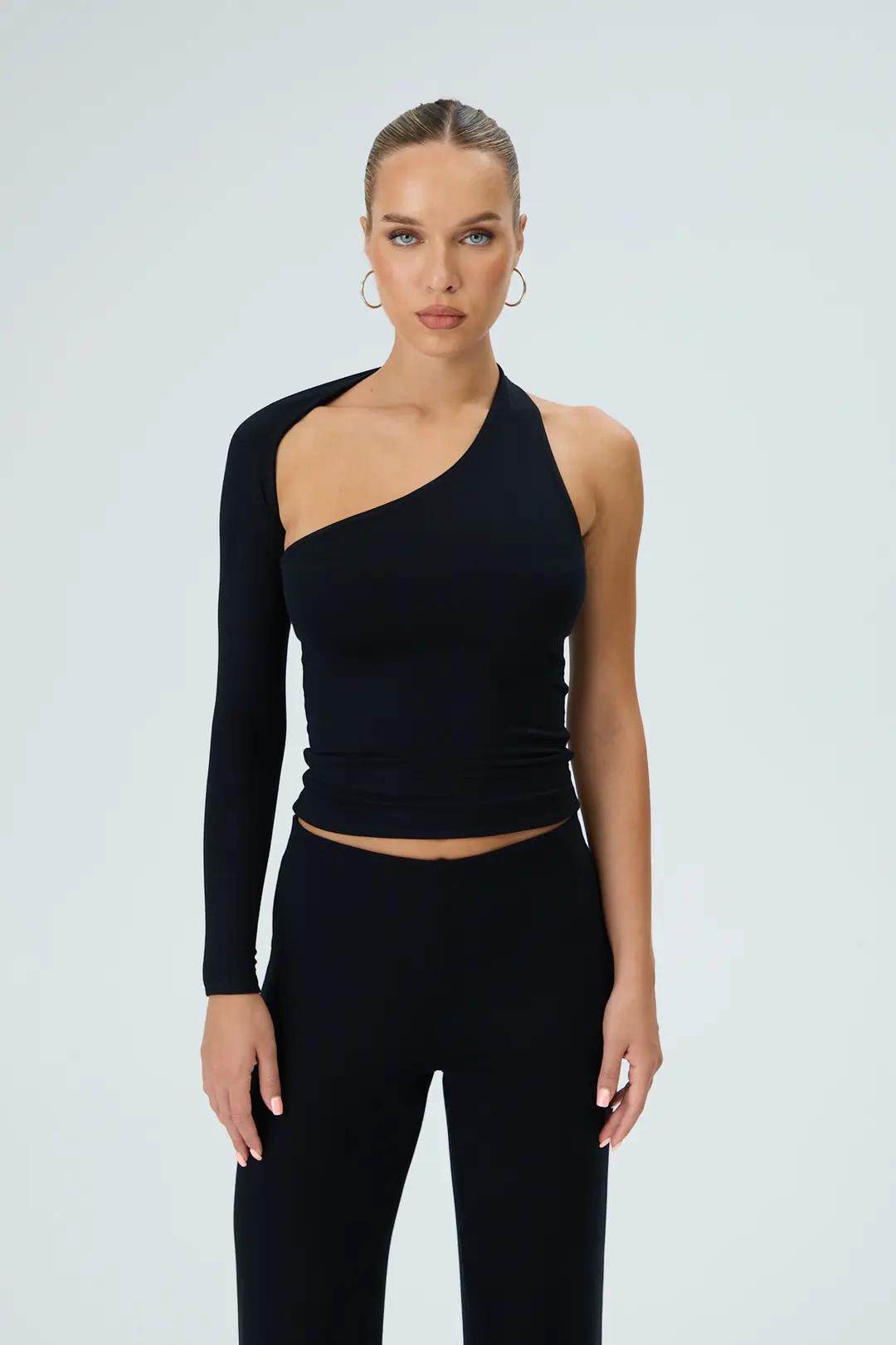 DESIRE - ASİMETRİK BOYUN GEÇİŞLİ T-SHIRT — 1