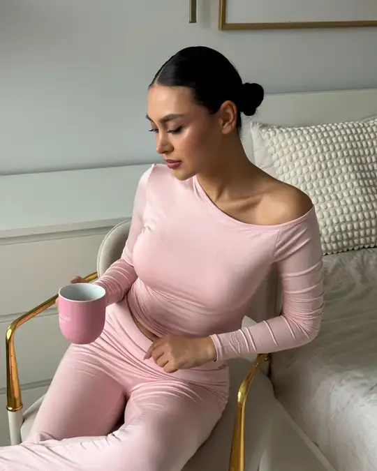 Serene - Asimetrik Tek Omuz Detay T-Shırt