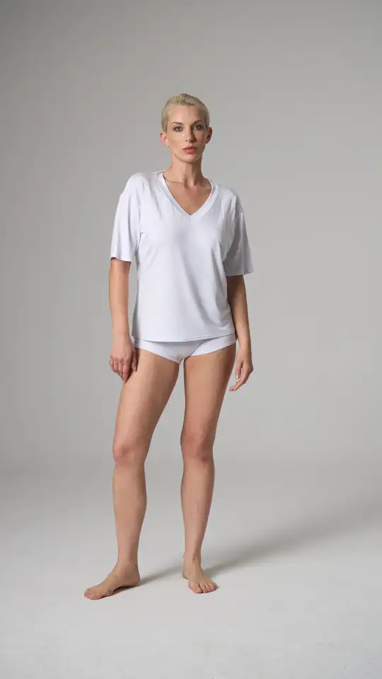 V Yaka T-Shırt