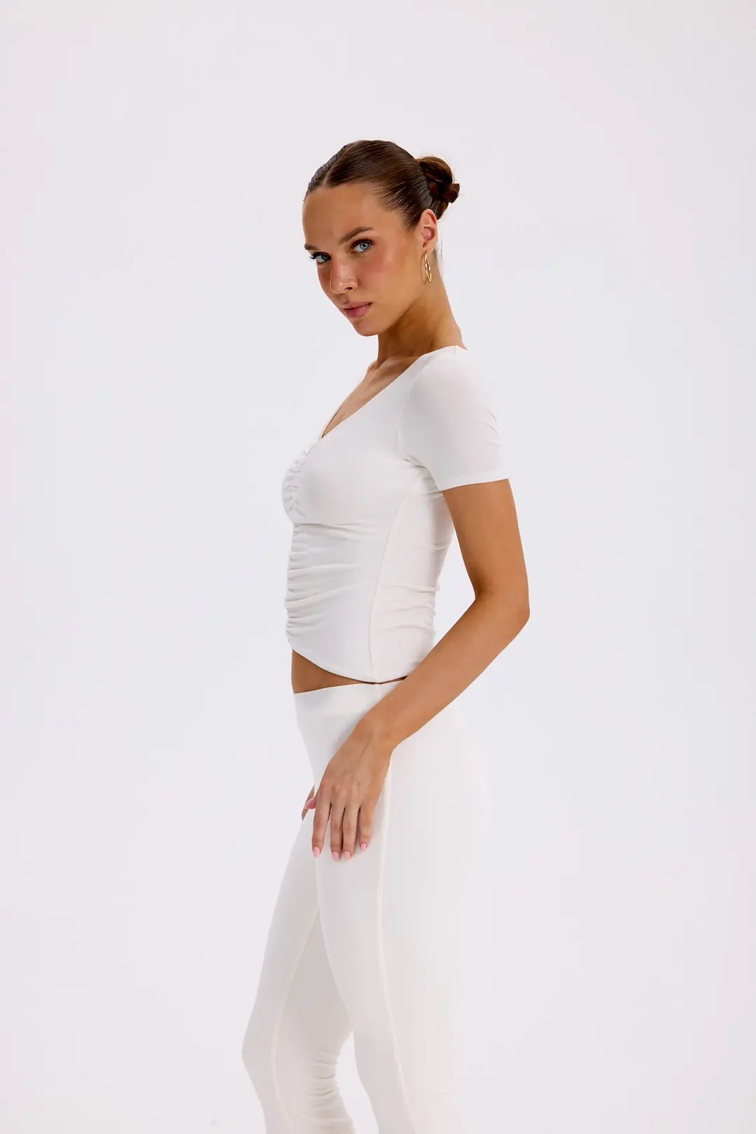 VIRGO - V YAKA BÜZGÜ DETAYLI T-SHIRT — 4