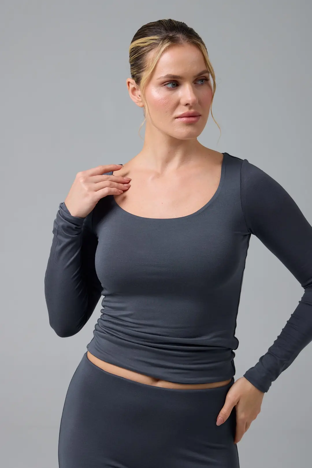GNC - U YAKA UZUN KOL T-SHIRT — 5
