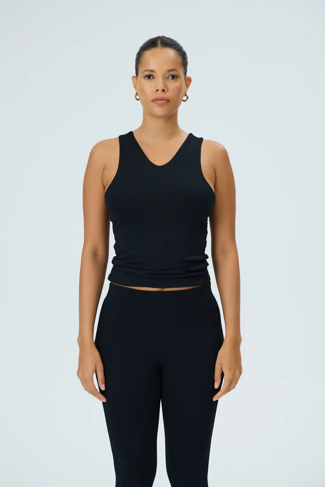 SUNDAY - ÖN-ARKA V FORM KOLSUZ T-SHIRT — 1