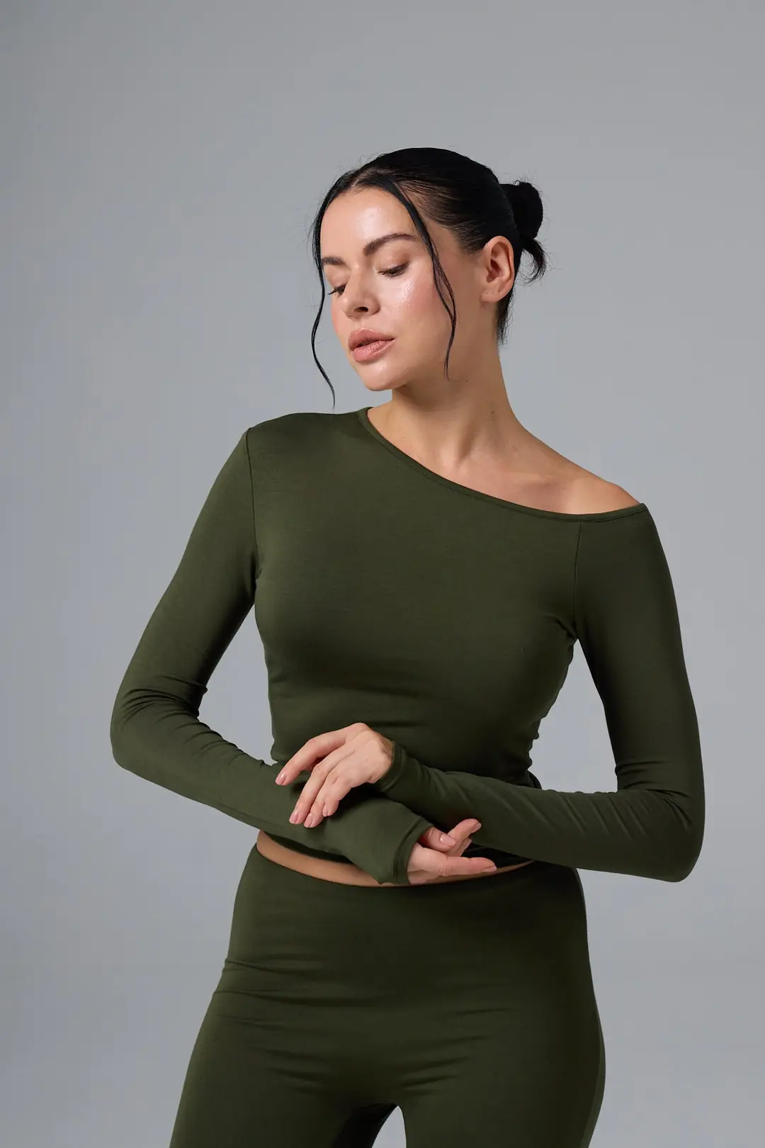 SERENE - ASİMETRİK TEK OMUZ DETAY T-SHIRT — 7