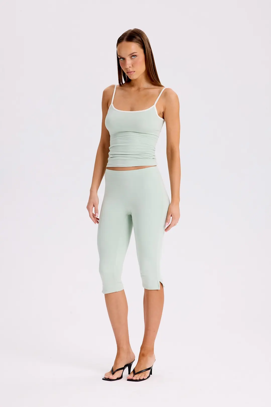 SECOND SKIN - CAPRI LEGGINGS — 1