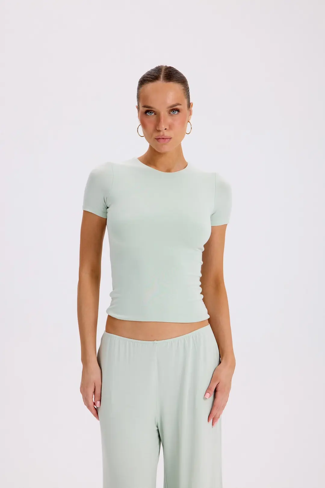 OZY - KISA KOLLU T-SHIRT — 1