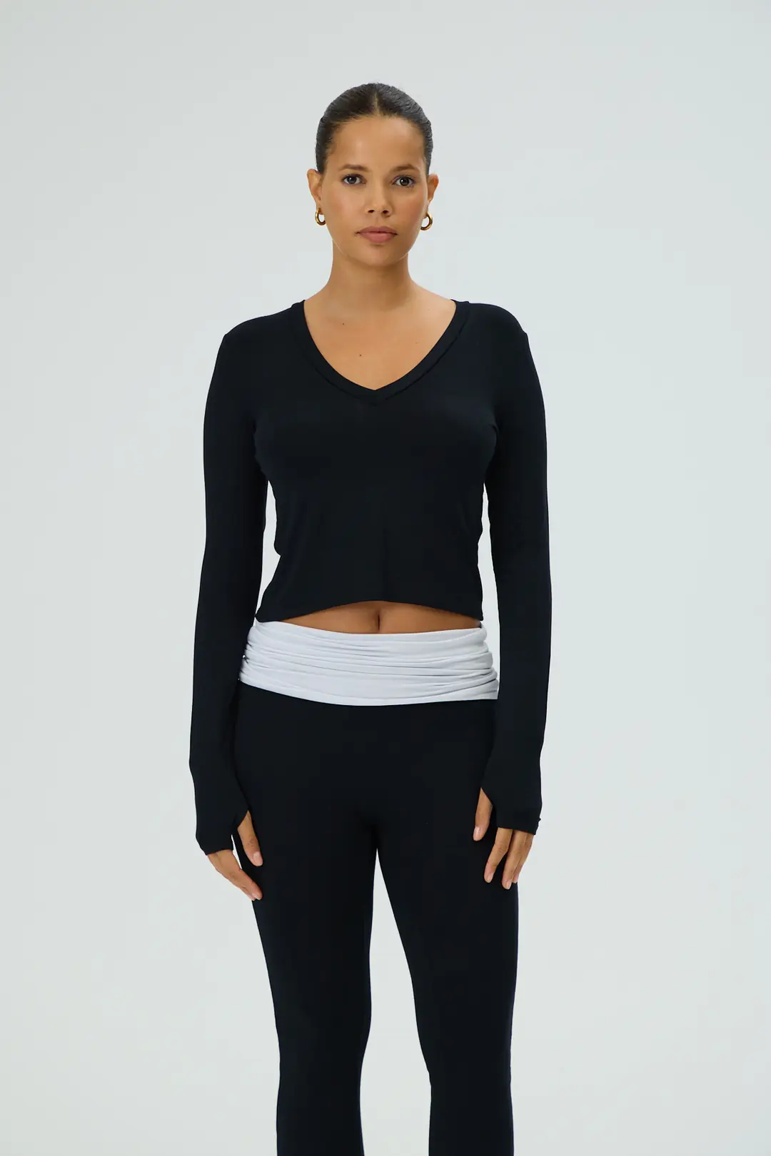 LATE CHECKOUT - V YAKA PARMAK GEÇMELİ HOMEWEAR ÜST — 1