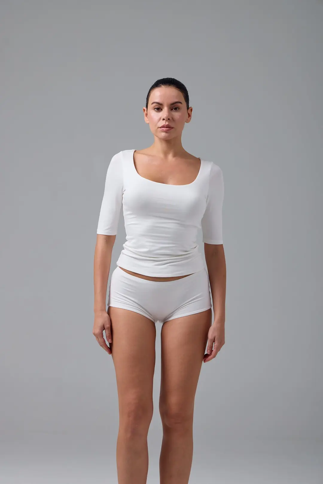 GNC - U YAKA YARIM KOL T-SHIRT — 1