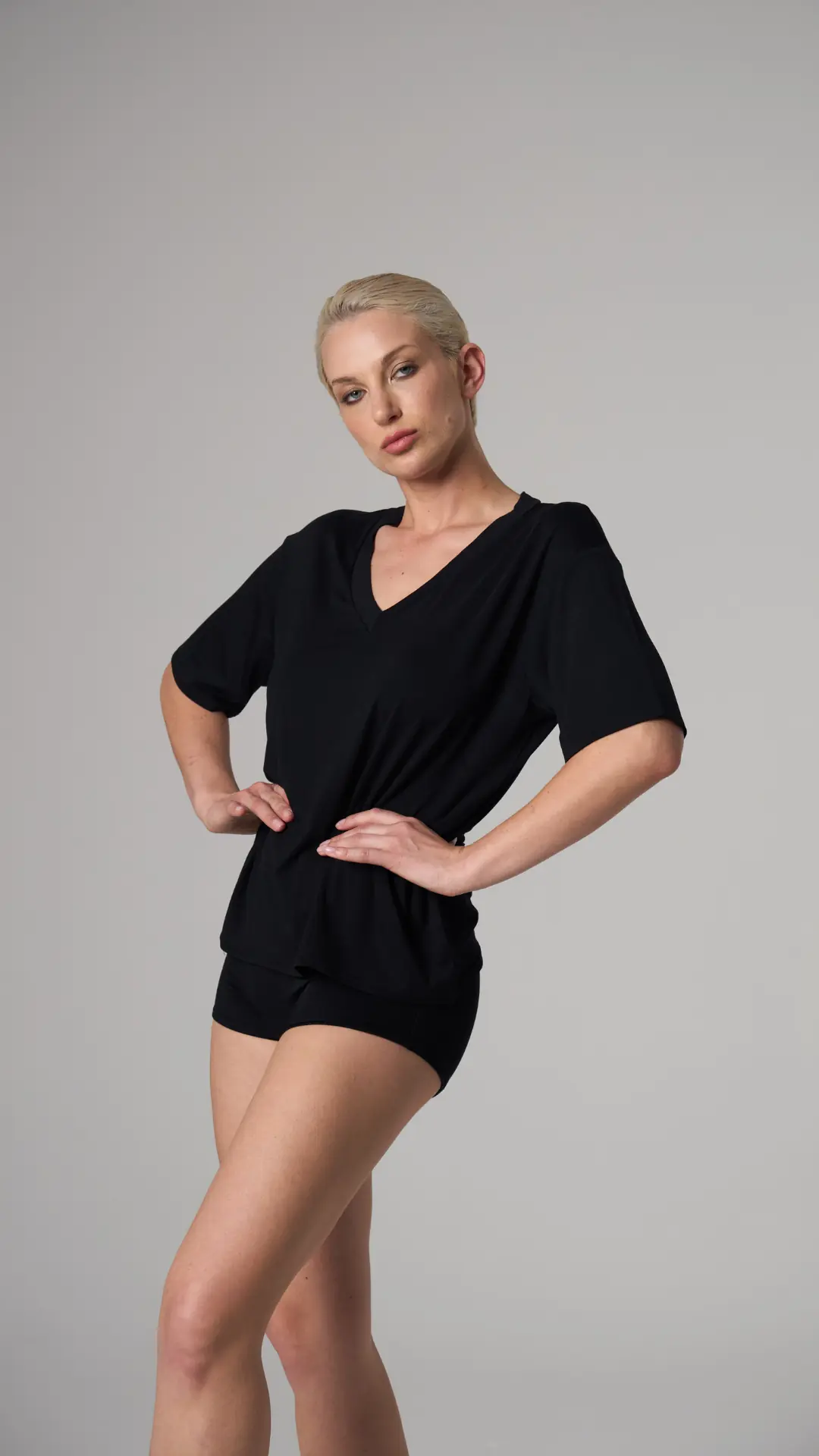 V YAKA T-SHIRT — 4