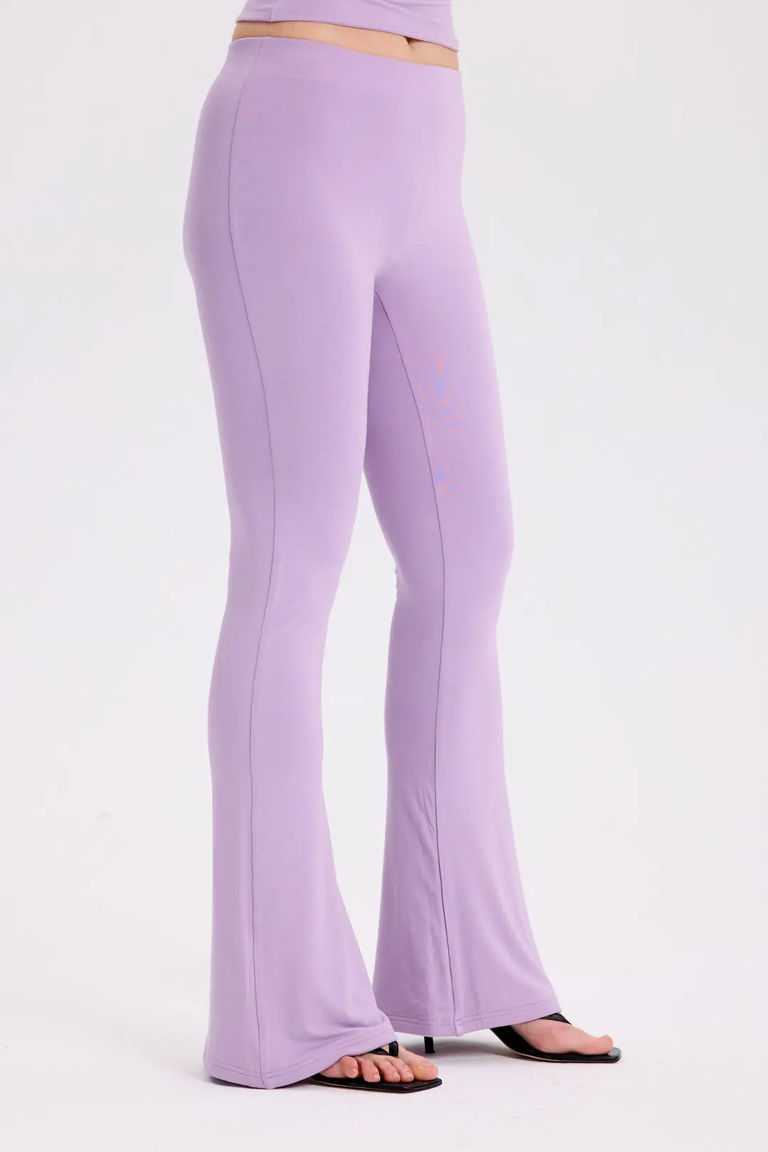 PRO-TECHNICAL FLARED LEGGINGS - SOFT LAVENDER