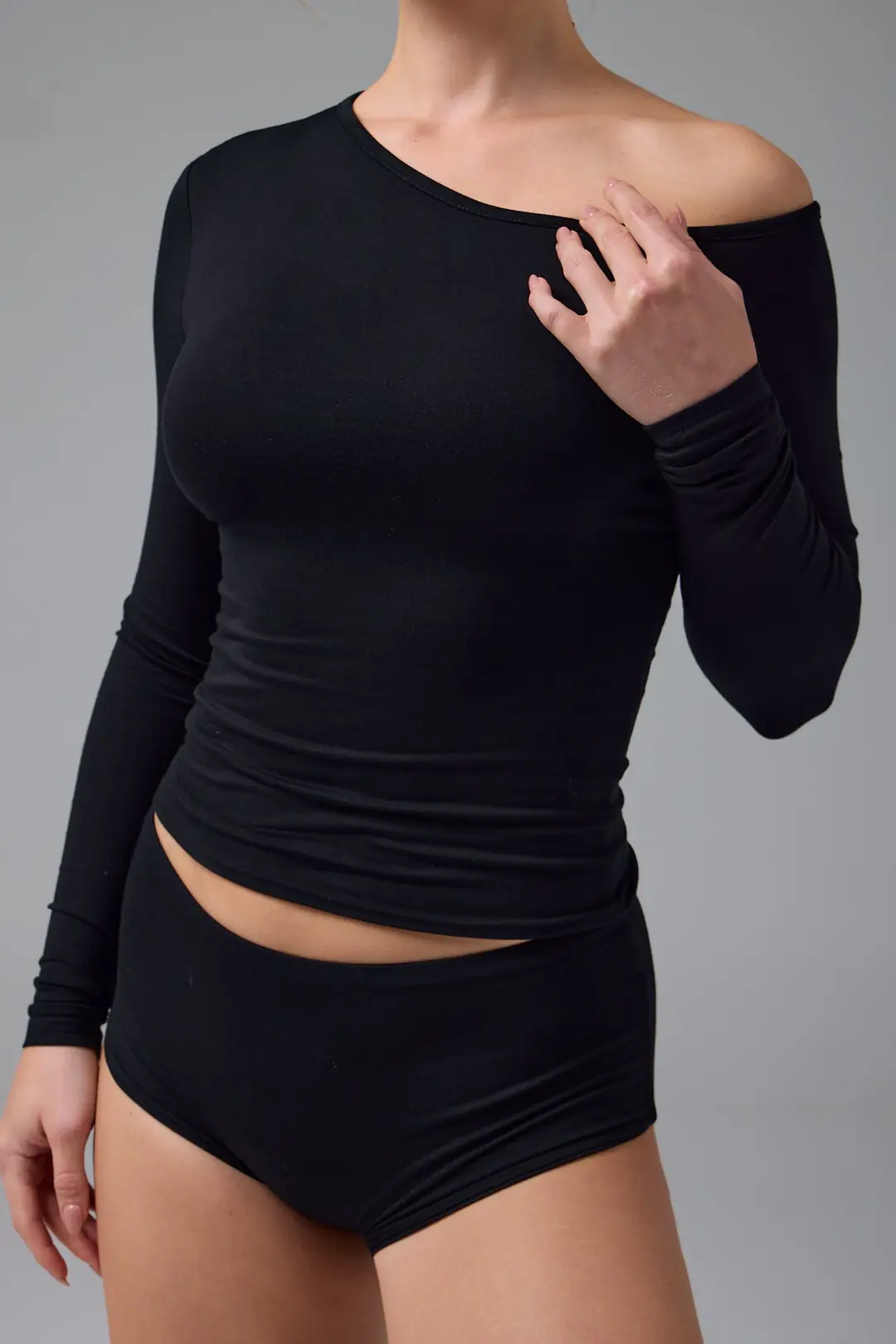 SERENE - ASİMETRİK TEK OMUZ DETAY T-SHIRT — 8