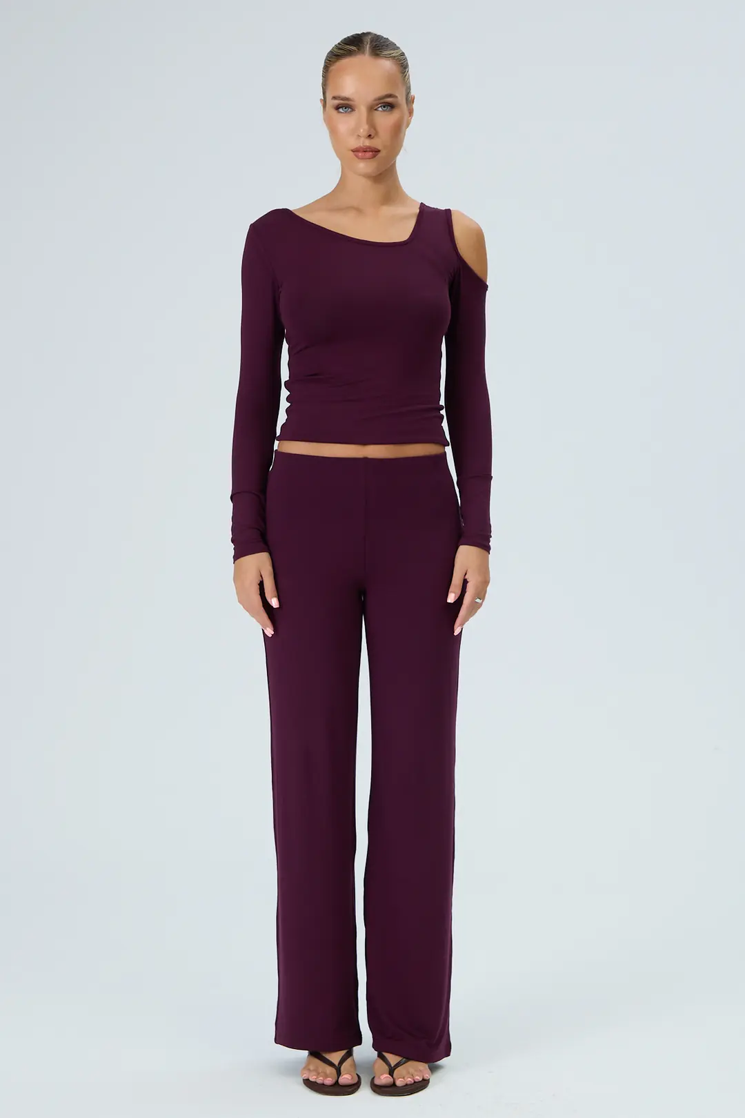 NOLA - KÖŞELİ ÇAPRAZ YAKA OMUZ DETAYLI T-SHIRT - MULBERRY